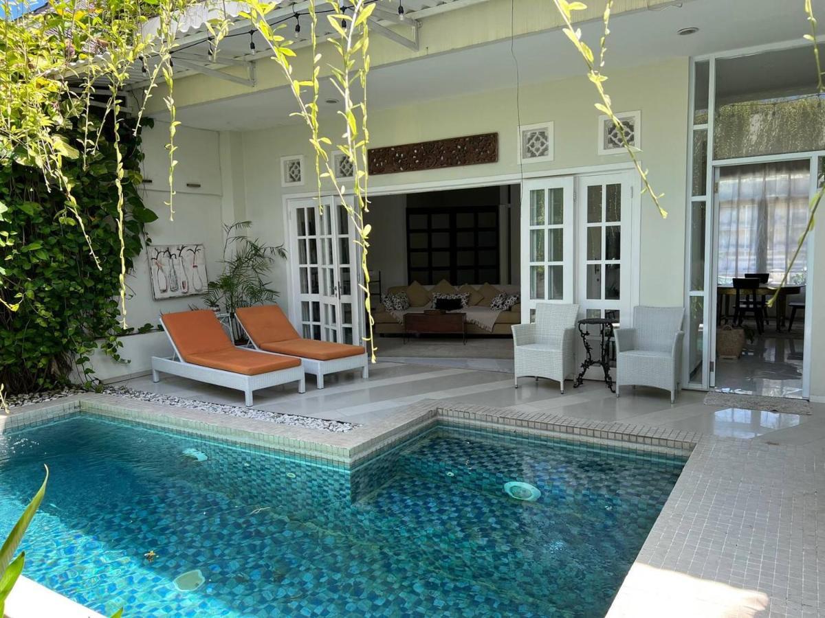 Hotel Casa Artista By Kresna Hospitality à Seminyak Extérieur photo