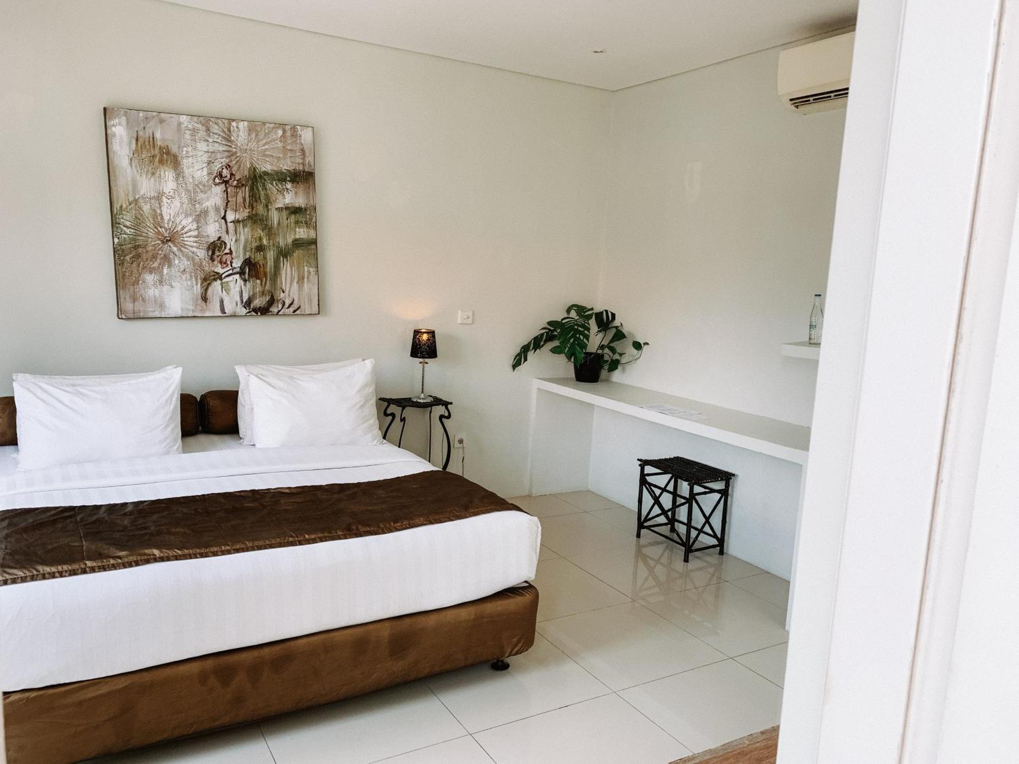 Hotel Casa Artista By Kresna Hospitality à Seminyak Extérieur photo