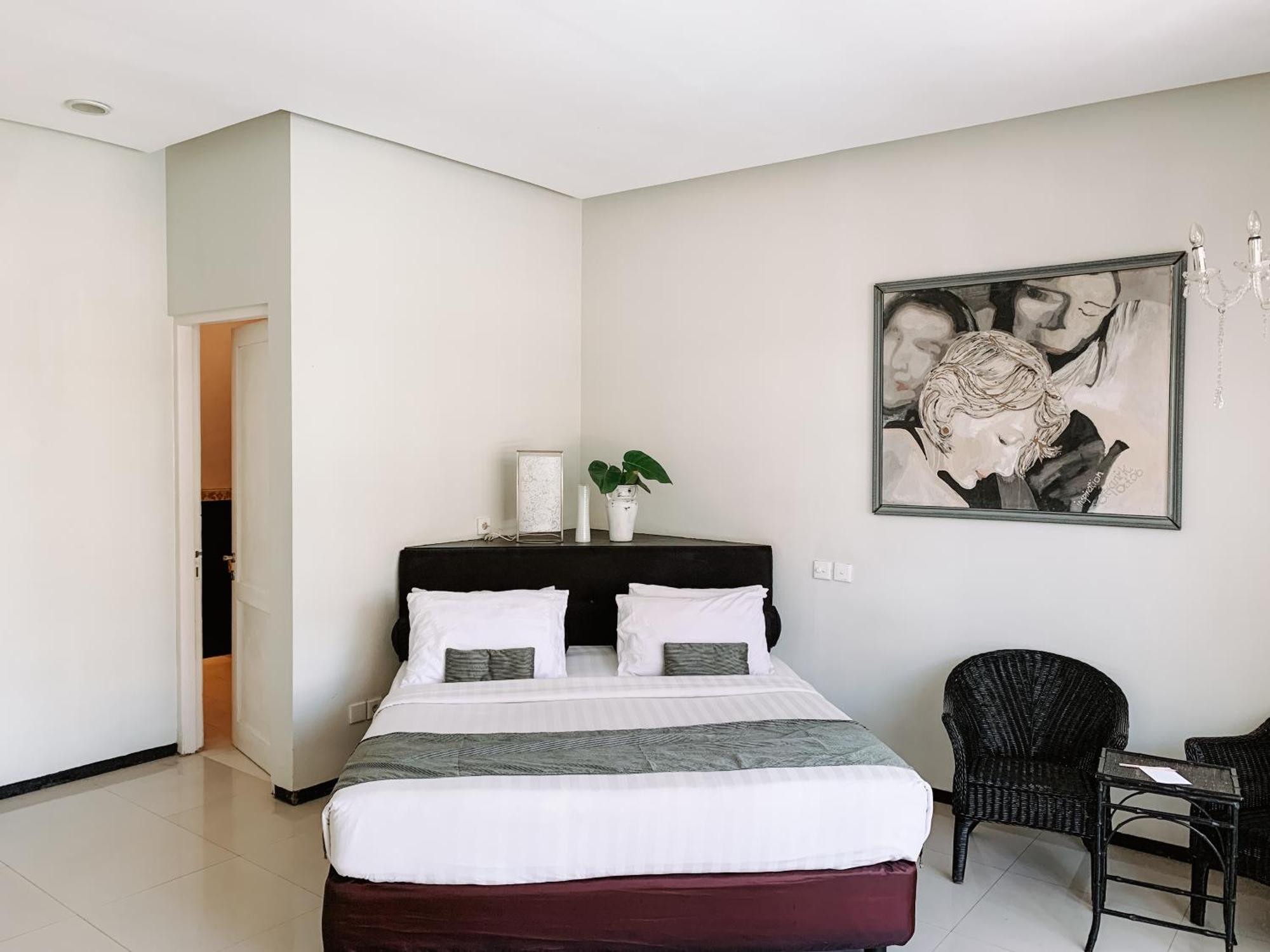 Hotel Casa Artista By Kresna Hospitality à Seminyak Extérieur photo