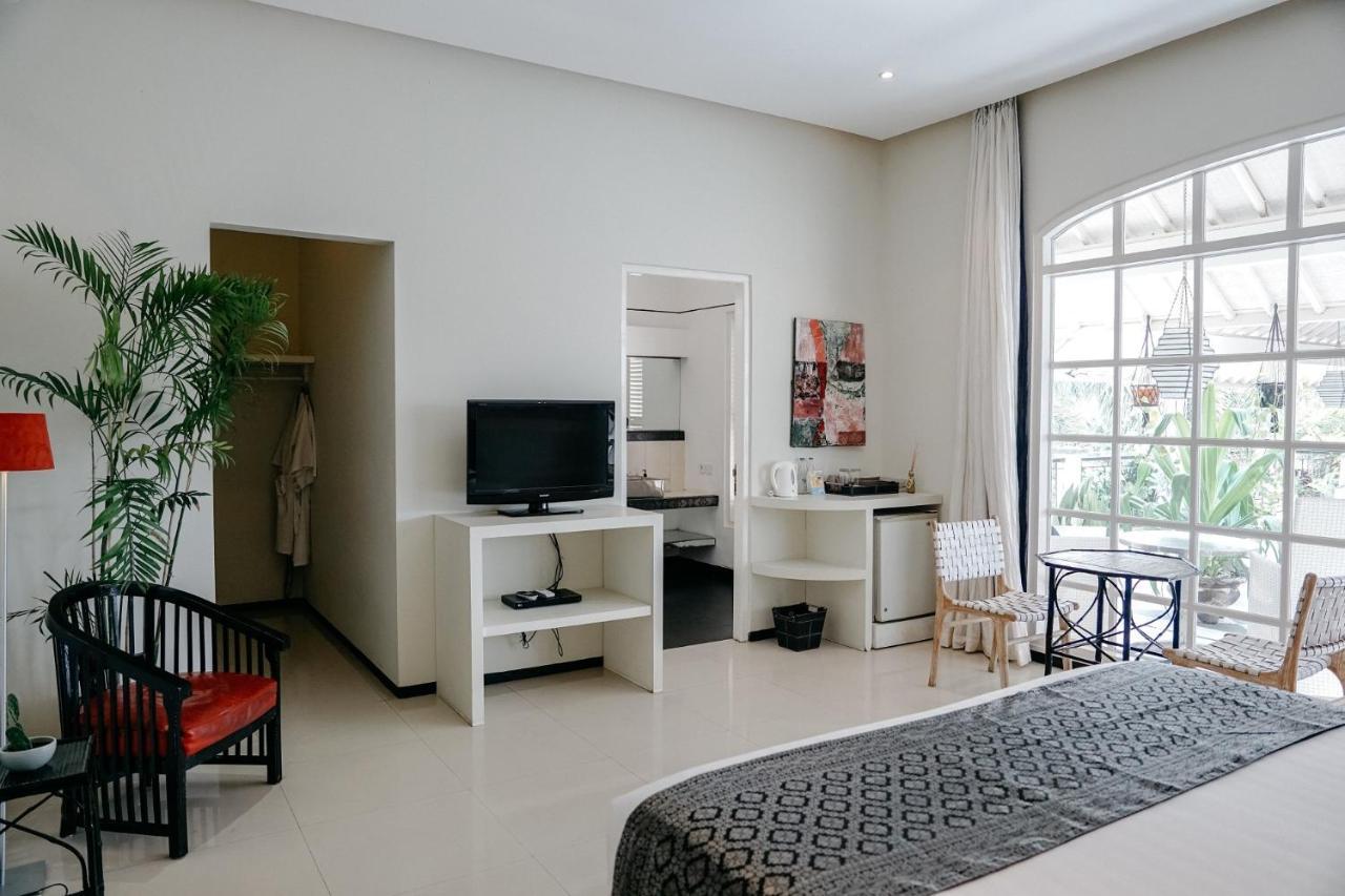 Hotel Casa Artista By Kresna Hospitality à Seminyak Extérieur photo