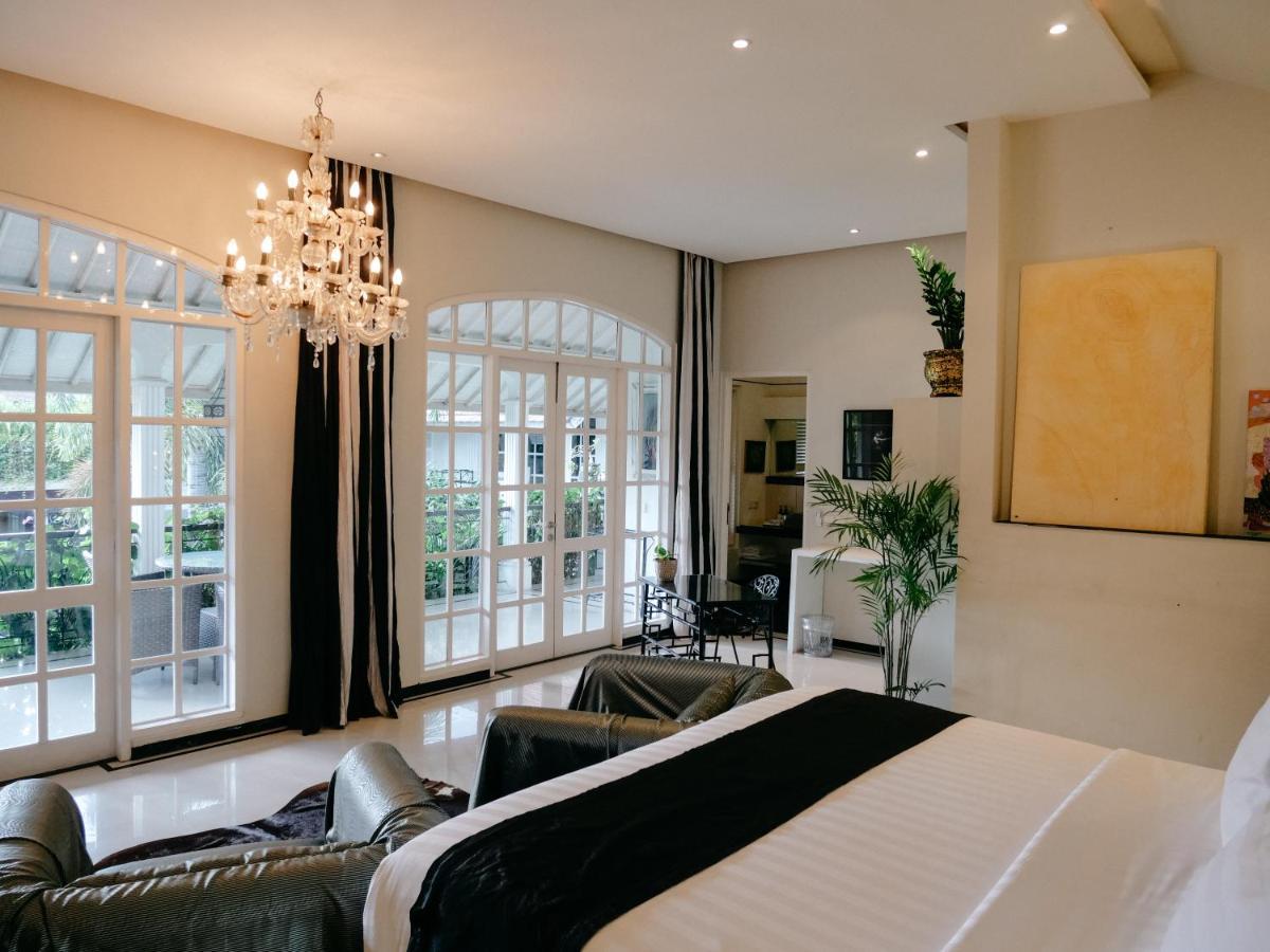 Hotel Casa Artista By Kresna Hospitality à Seminyak Extérieur photo